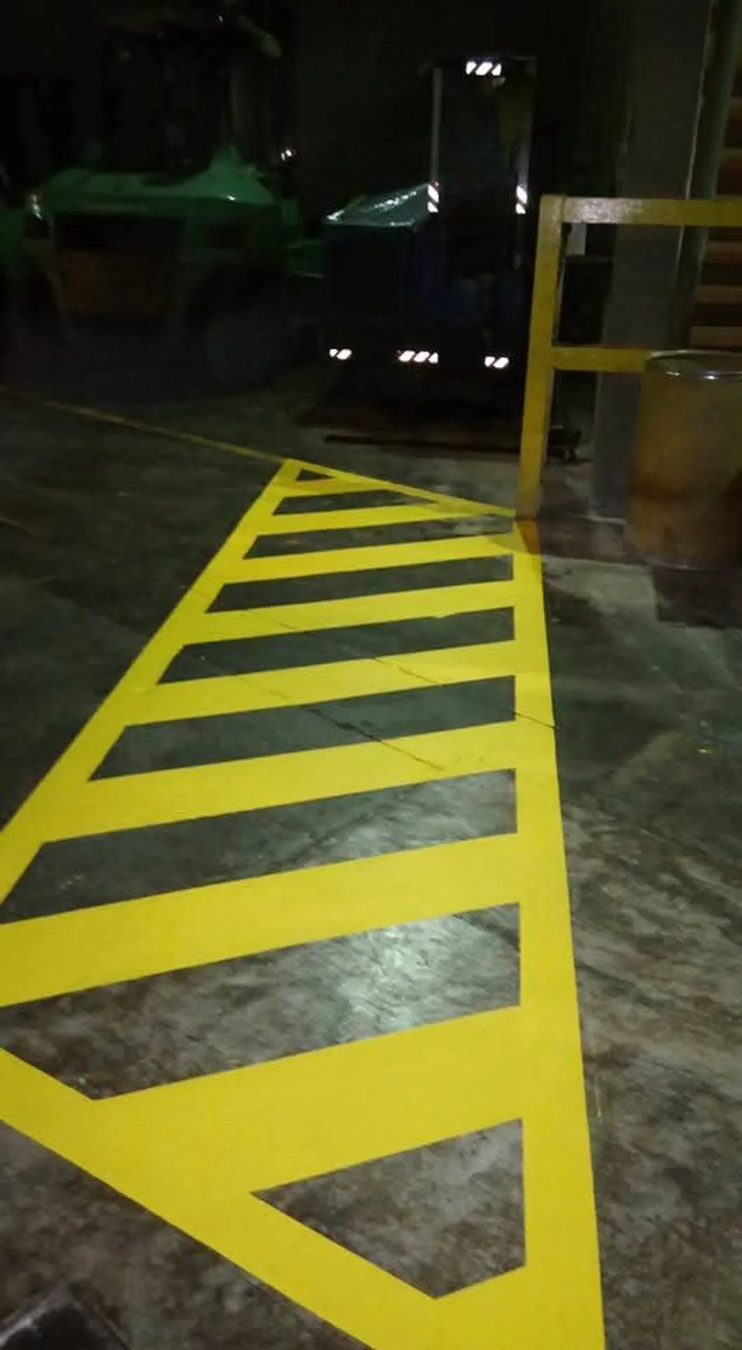 Líneas Amarillas Piso